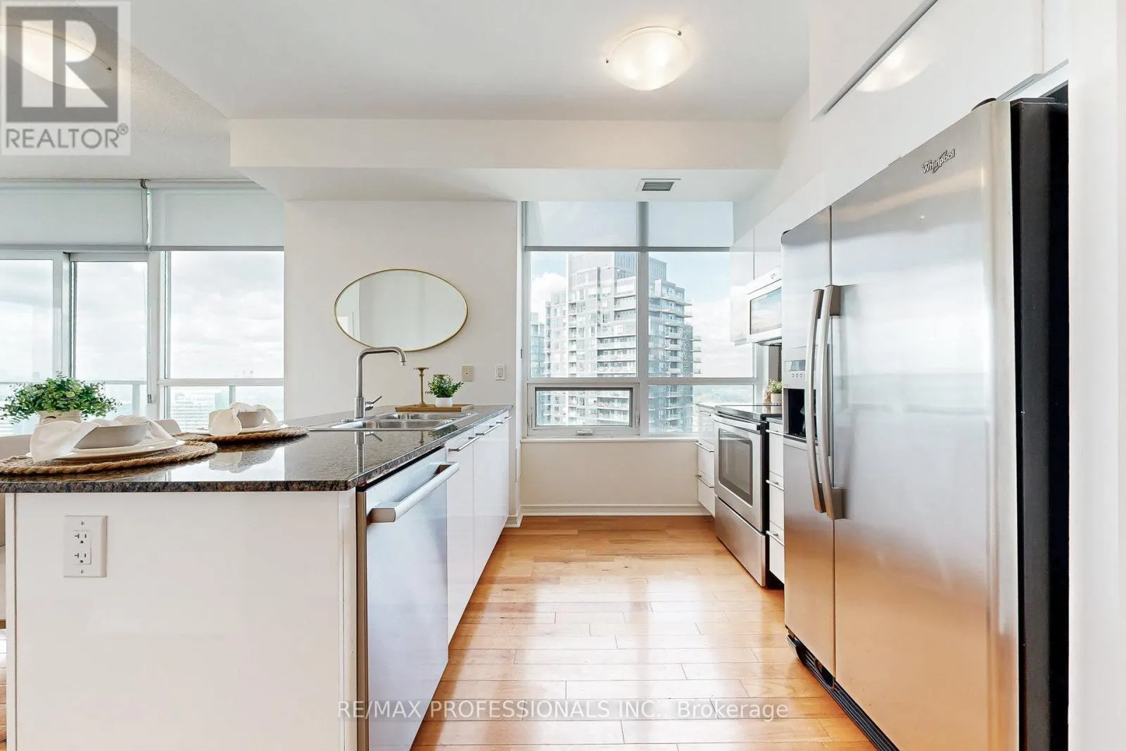 4203 - 2230 LAKE SHORE BOULEVARD W