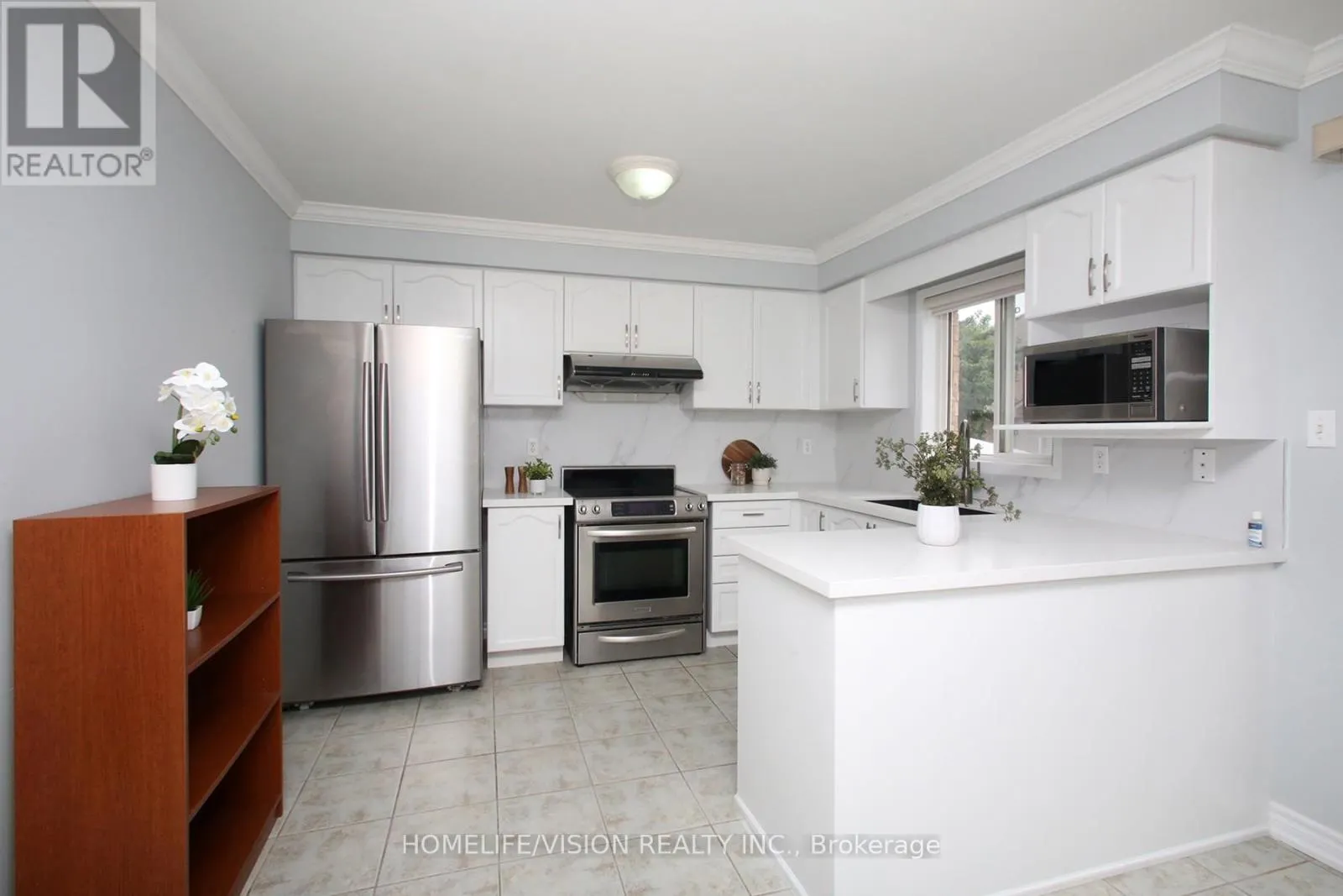 3810 FOXBOROUGH TRAIL