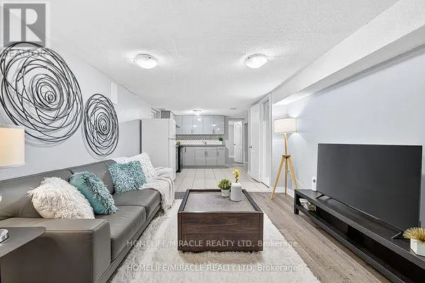 95 GREENBRIAR ROAD