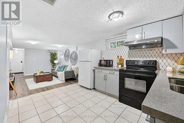95 GREENBRIAR ROAD