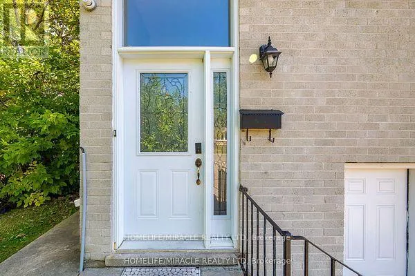 95 GREENBRIAR ROAD