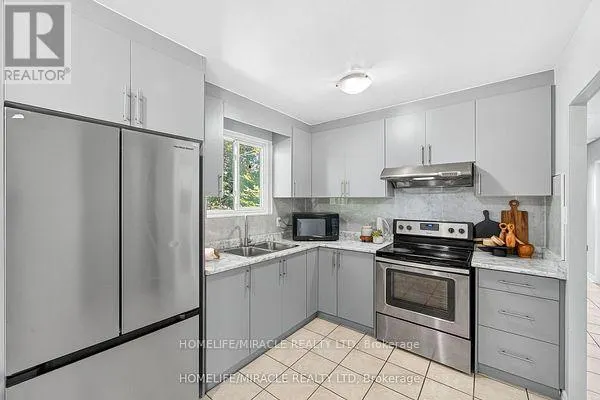 95 GREENBRIAR ROAD