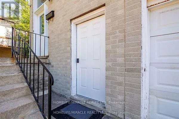 95 GREENBRIAR ROAD