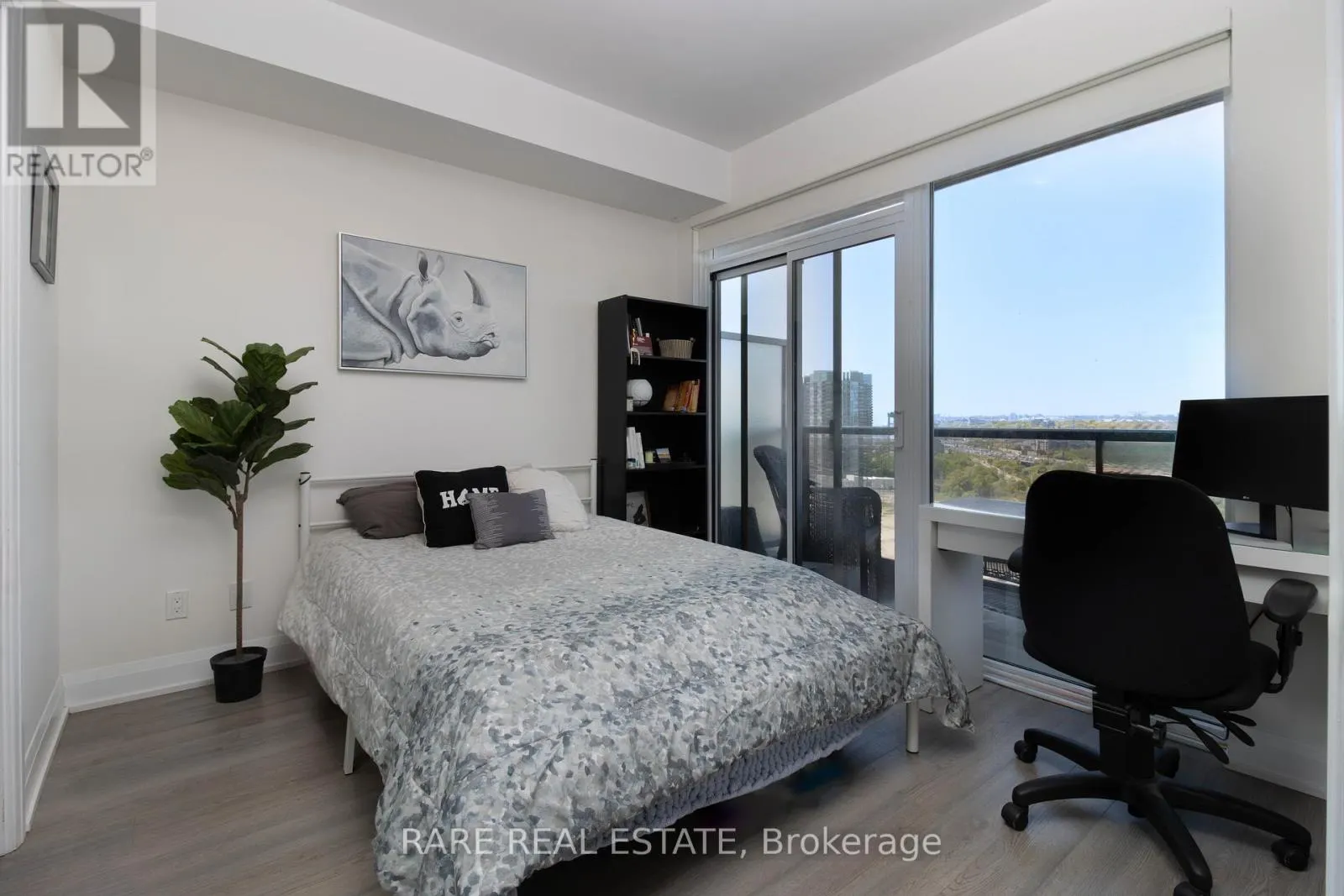 1908 - 56 ANNIE CRAIG DRIVE