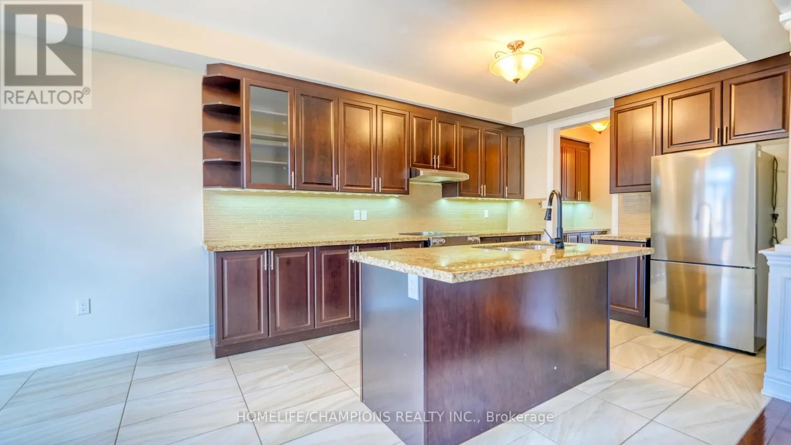 487 BRIGGS COURT