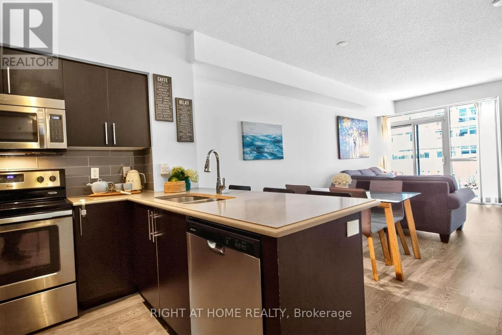 607 - 65 SPEERS ROAD