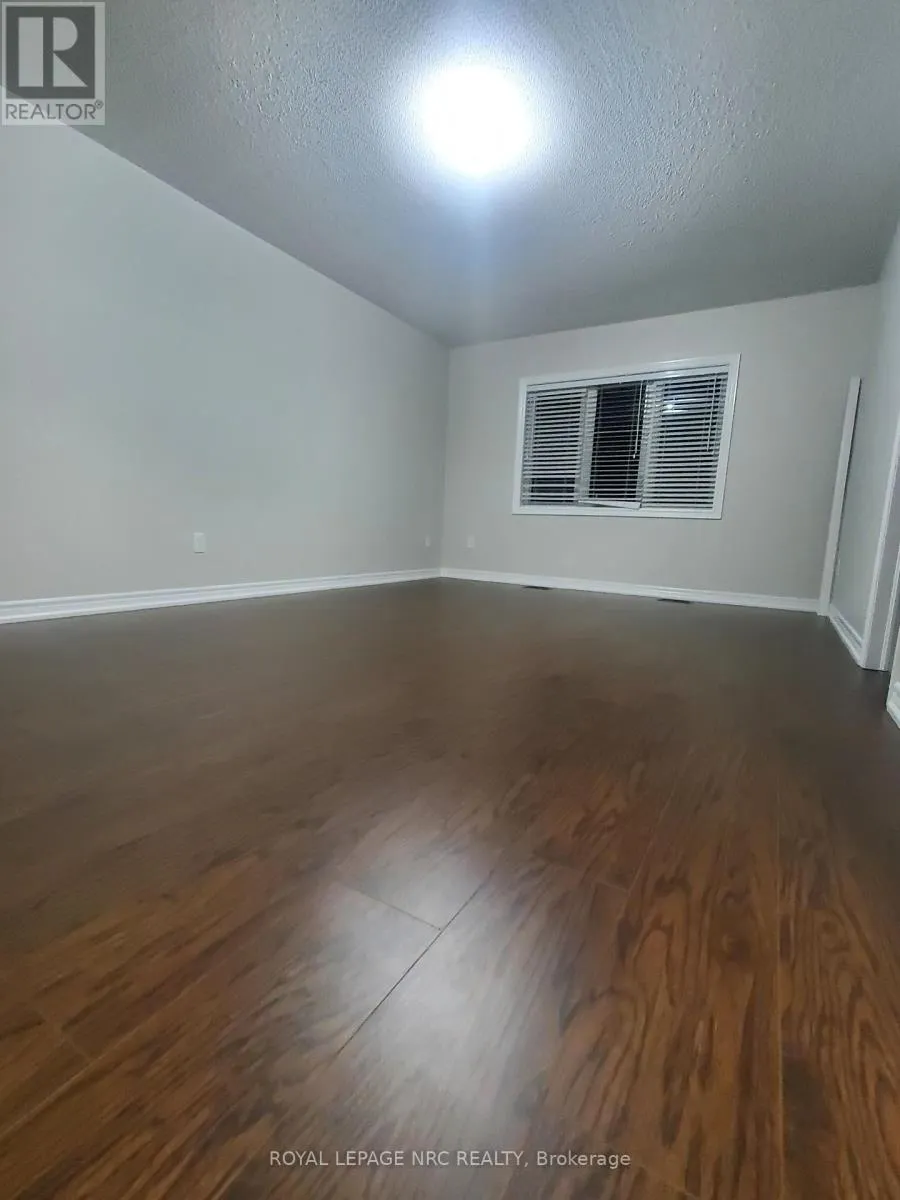 84 LOLA CRESCENT S