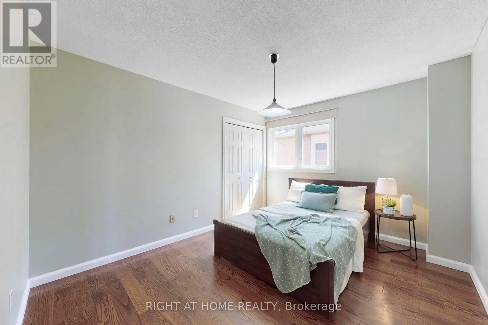 1329 SWEETBIRCH COURT