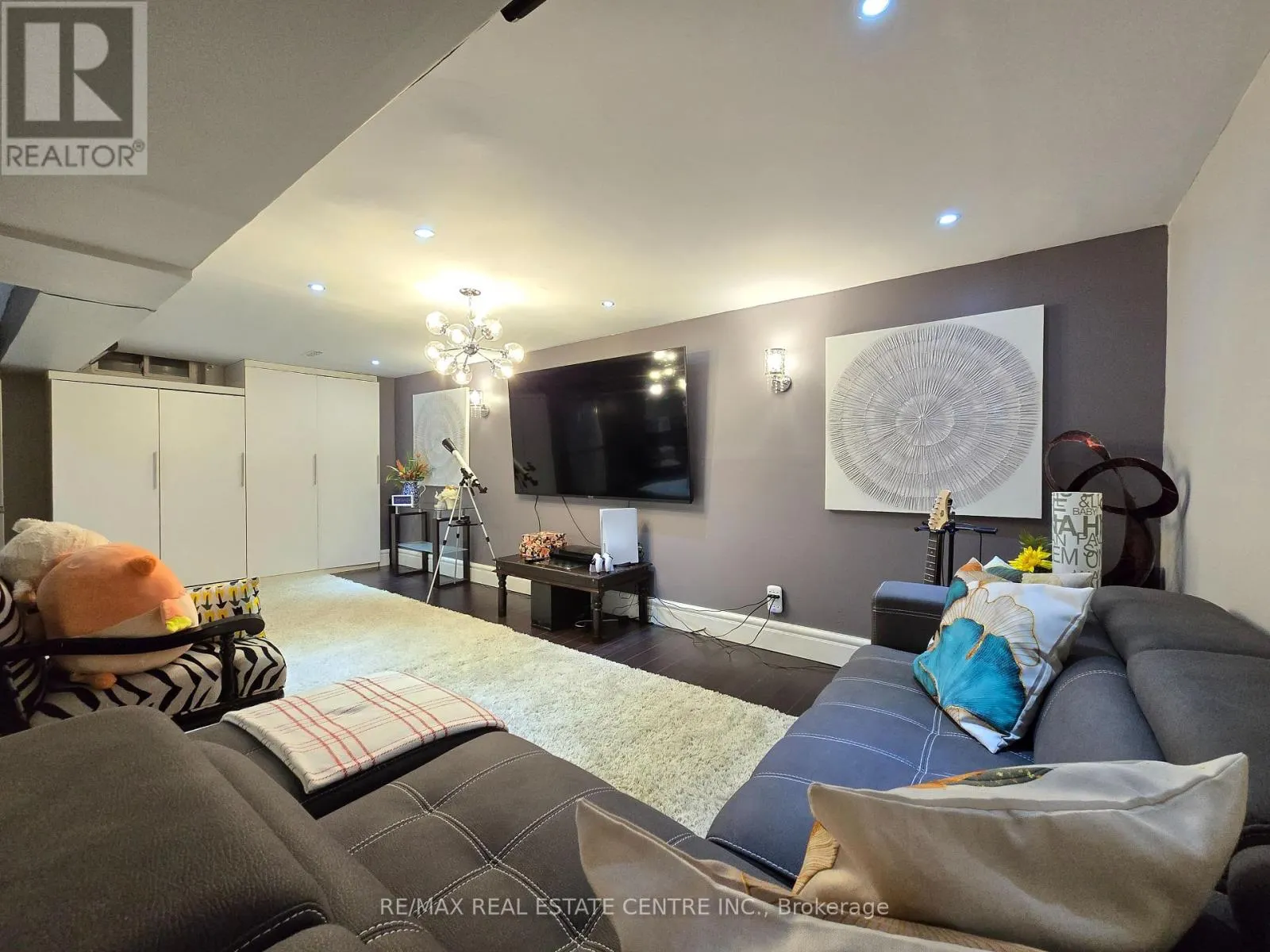1 BRYDON CRESCENT