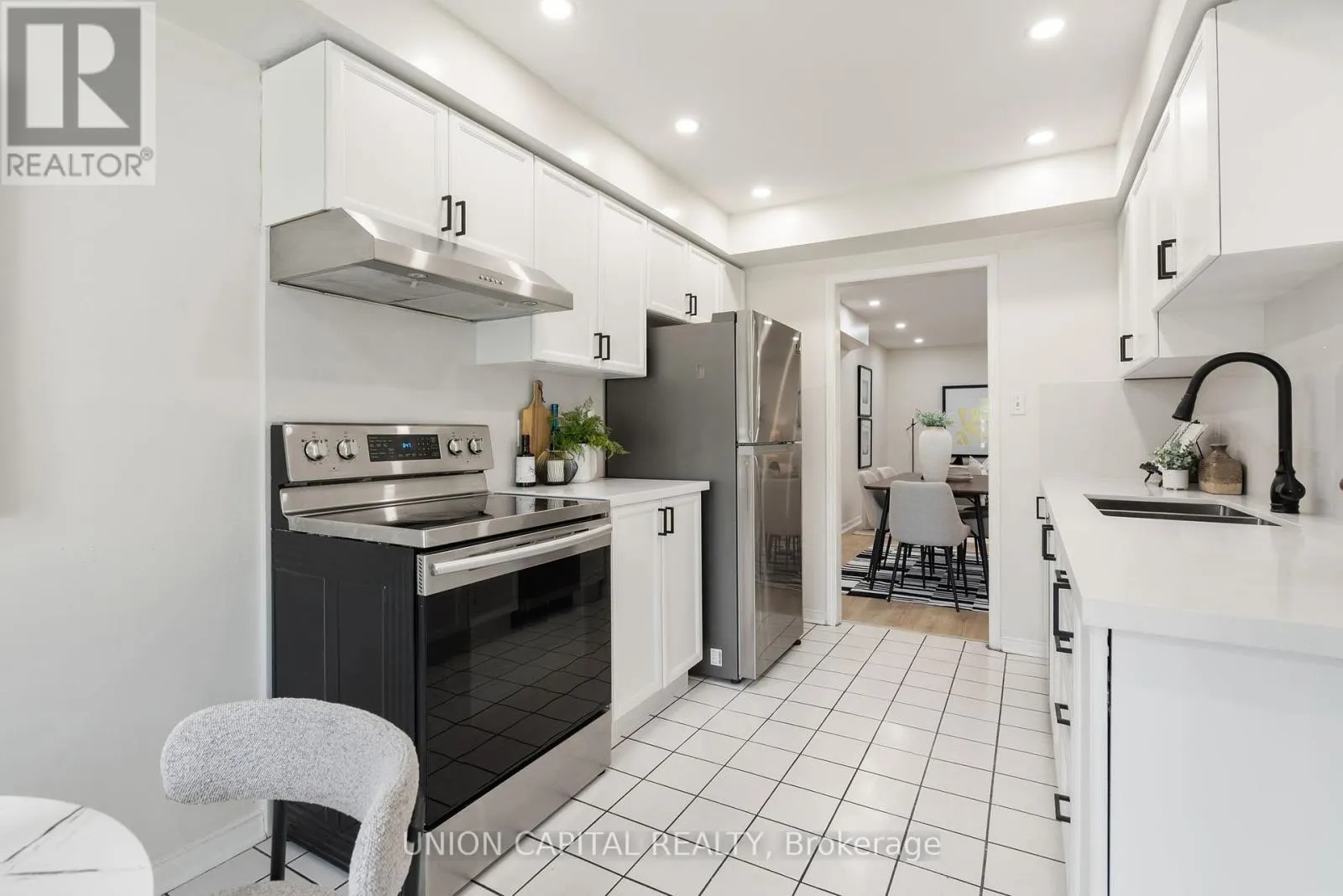 106 - 2555 THOMAS STREET
