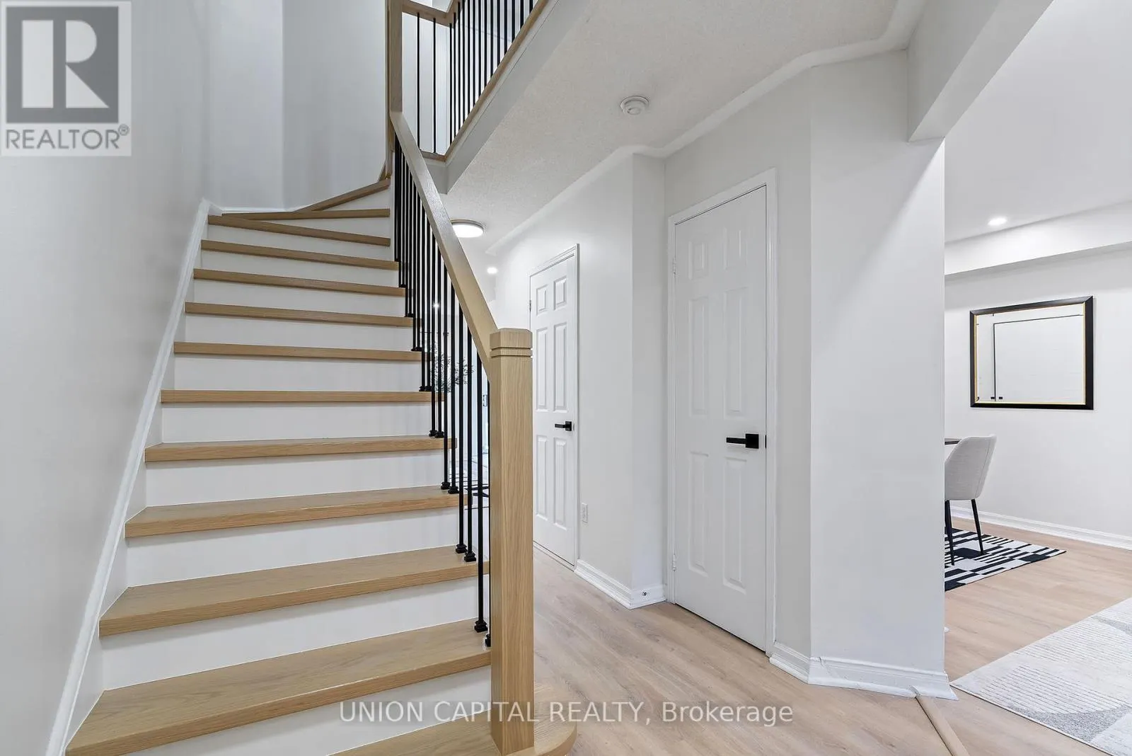 106 - 2555 THOMAS STREET