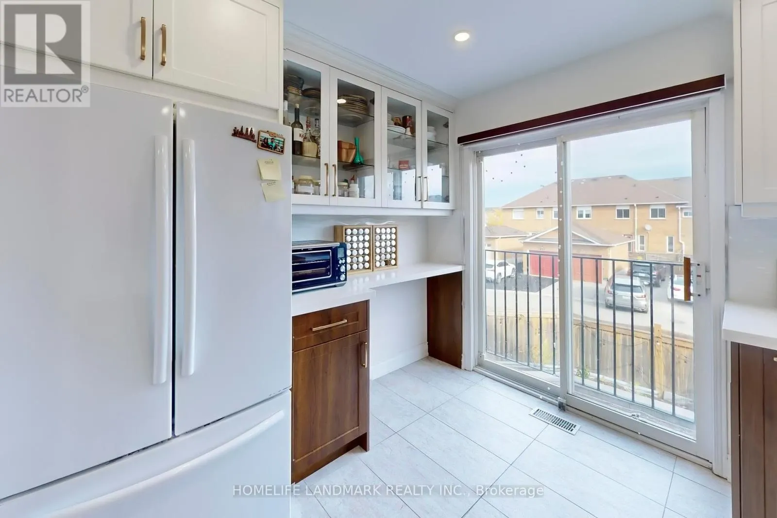 2423 RAVINEBROOK CRESCENT