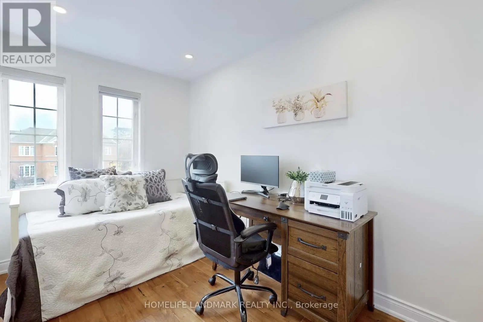 2423 RAVINEBROOK CRESCENT