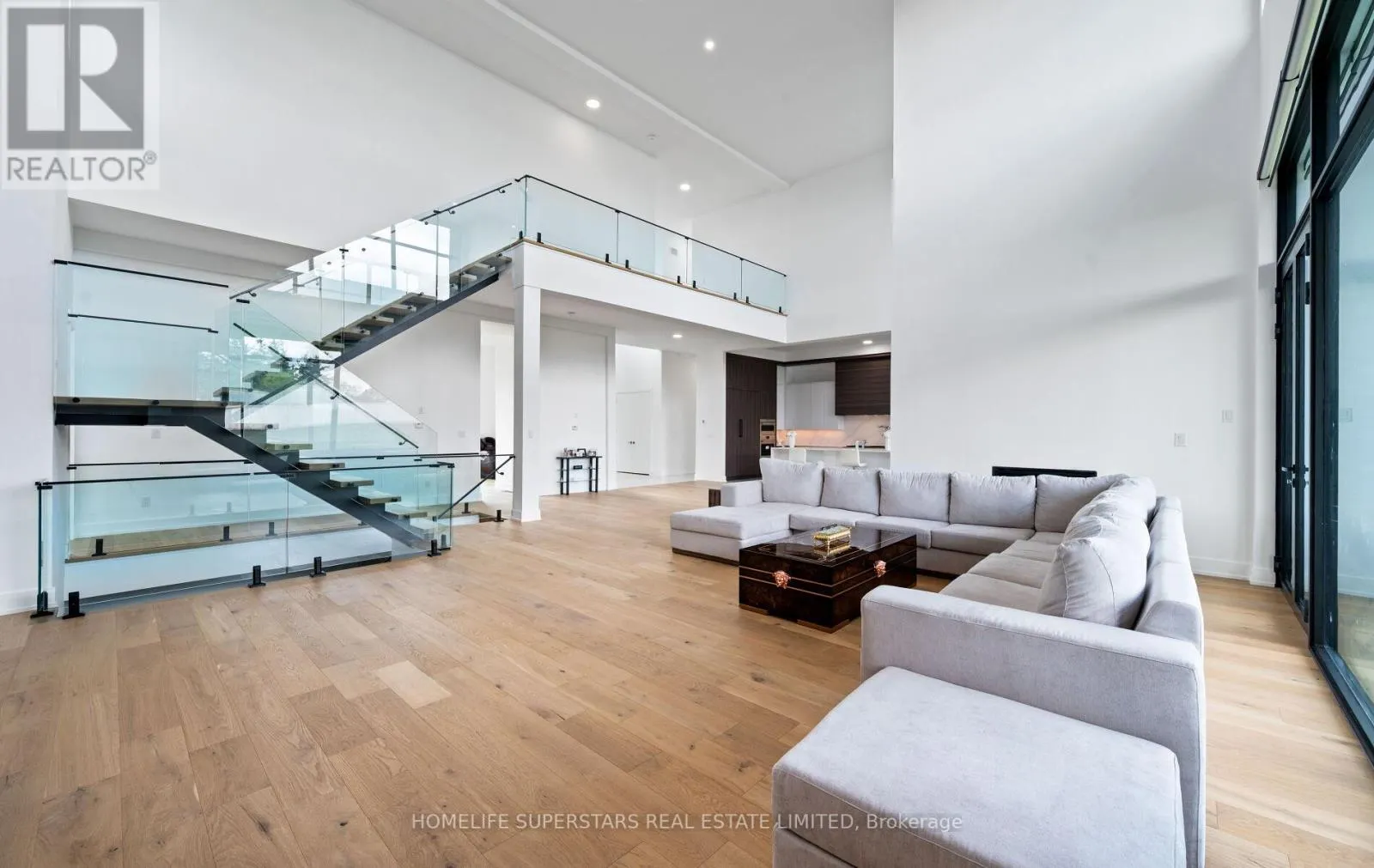 32 SUGARBUSH COURT