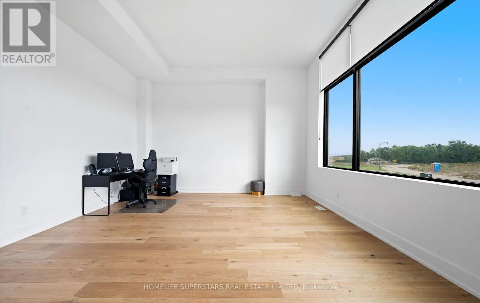 32 SUGARBUSH COURT