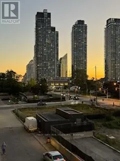 405 - 38 ANNIE CRAIG DRIVE