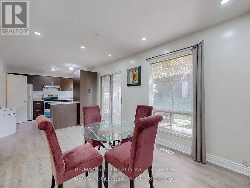 78 FERN VALLEY CRESCENT