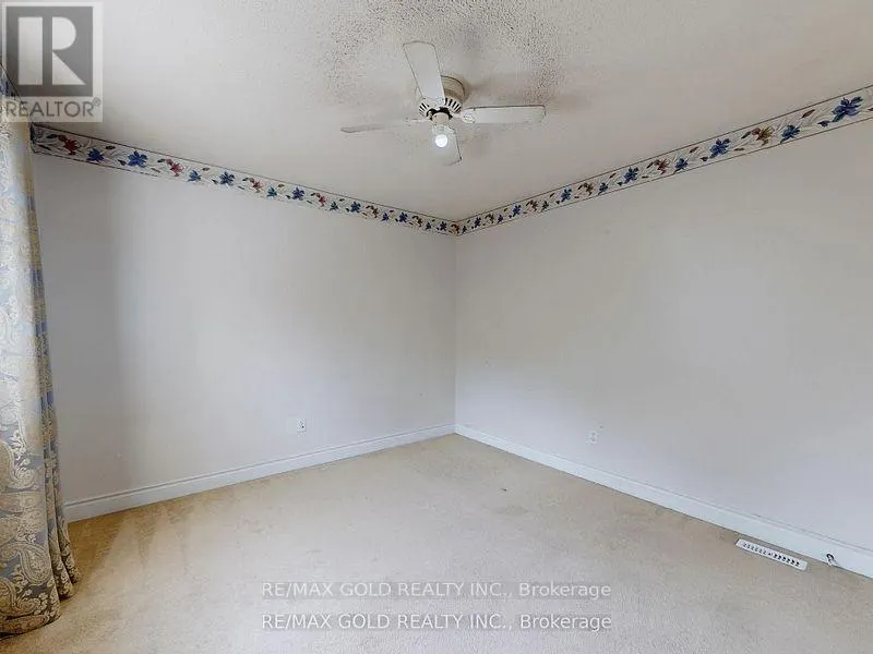 78 FERN VALLEY CRESCENT