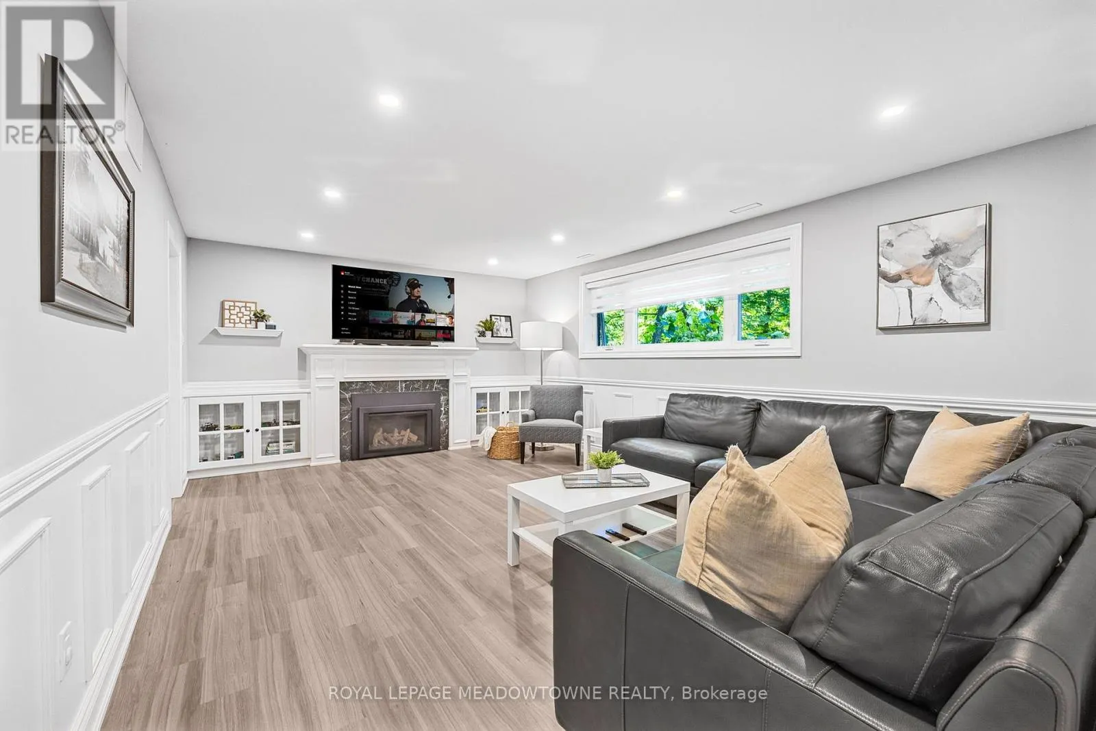 106 CAMPBELL AVENUE E