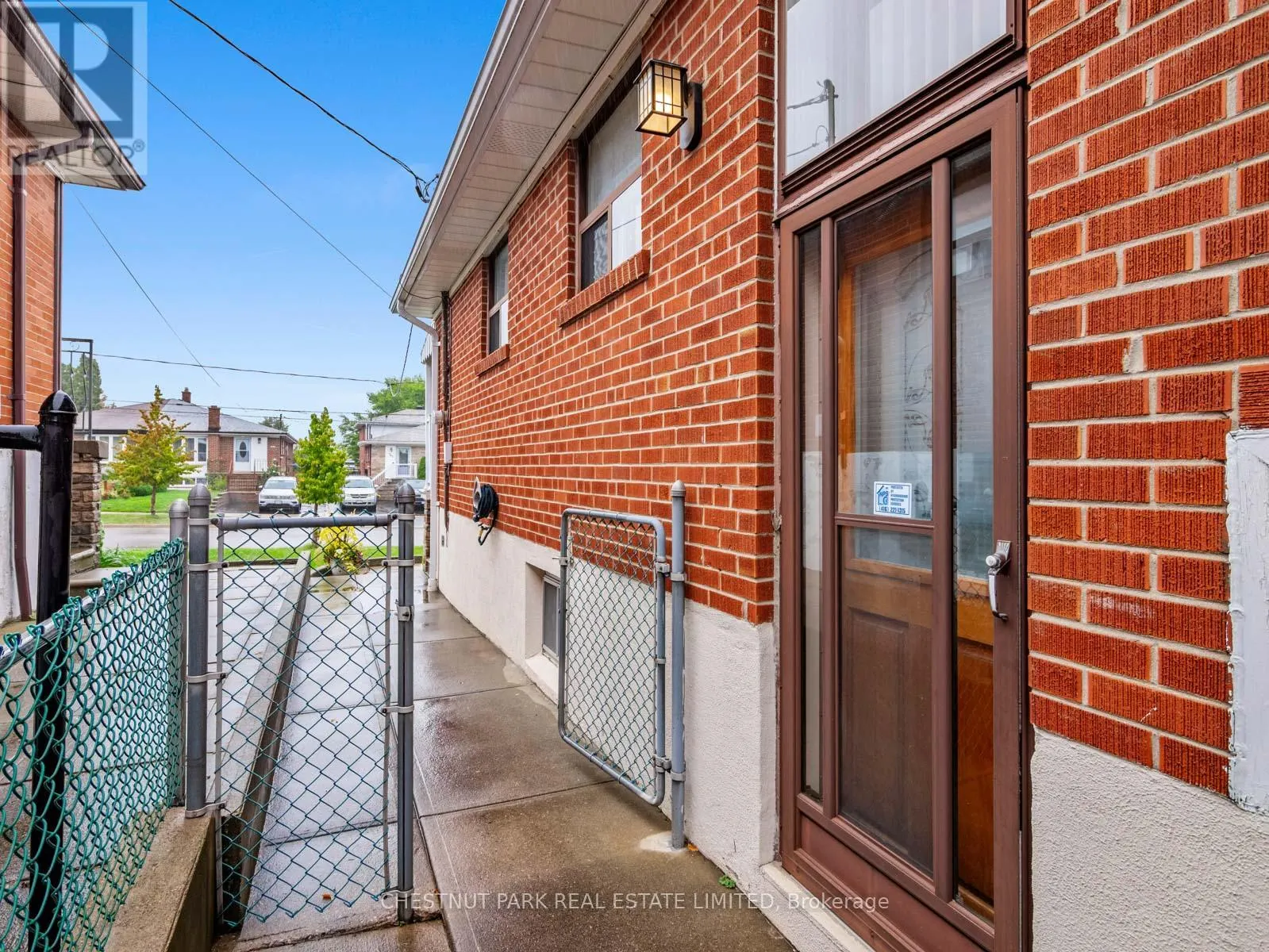 148 NAVENBY CRESCENT