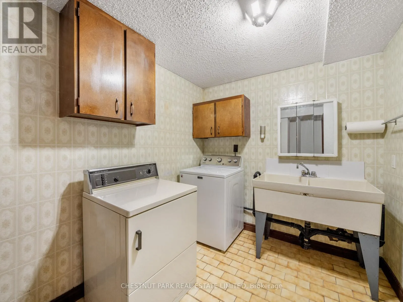 148 NAVENBY CRESCENT
