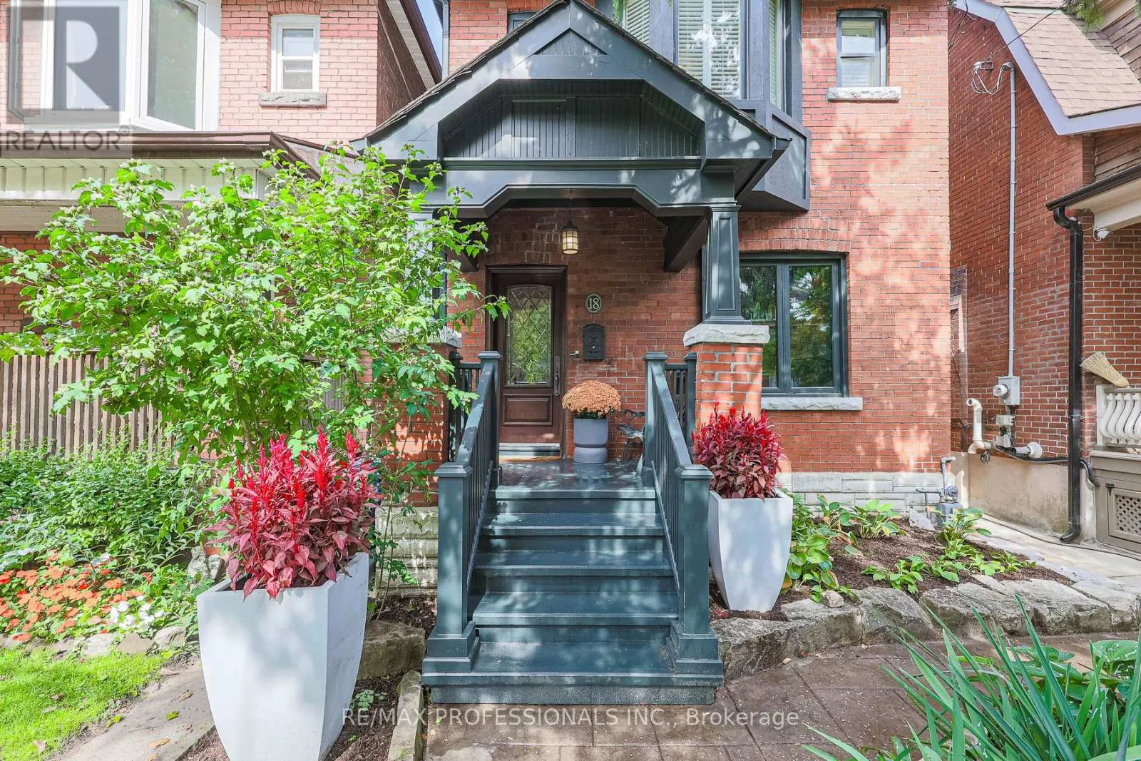 18 CONSTANCE STREET