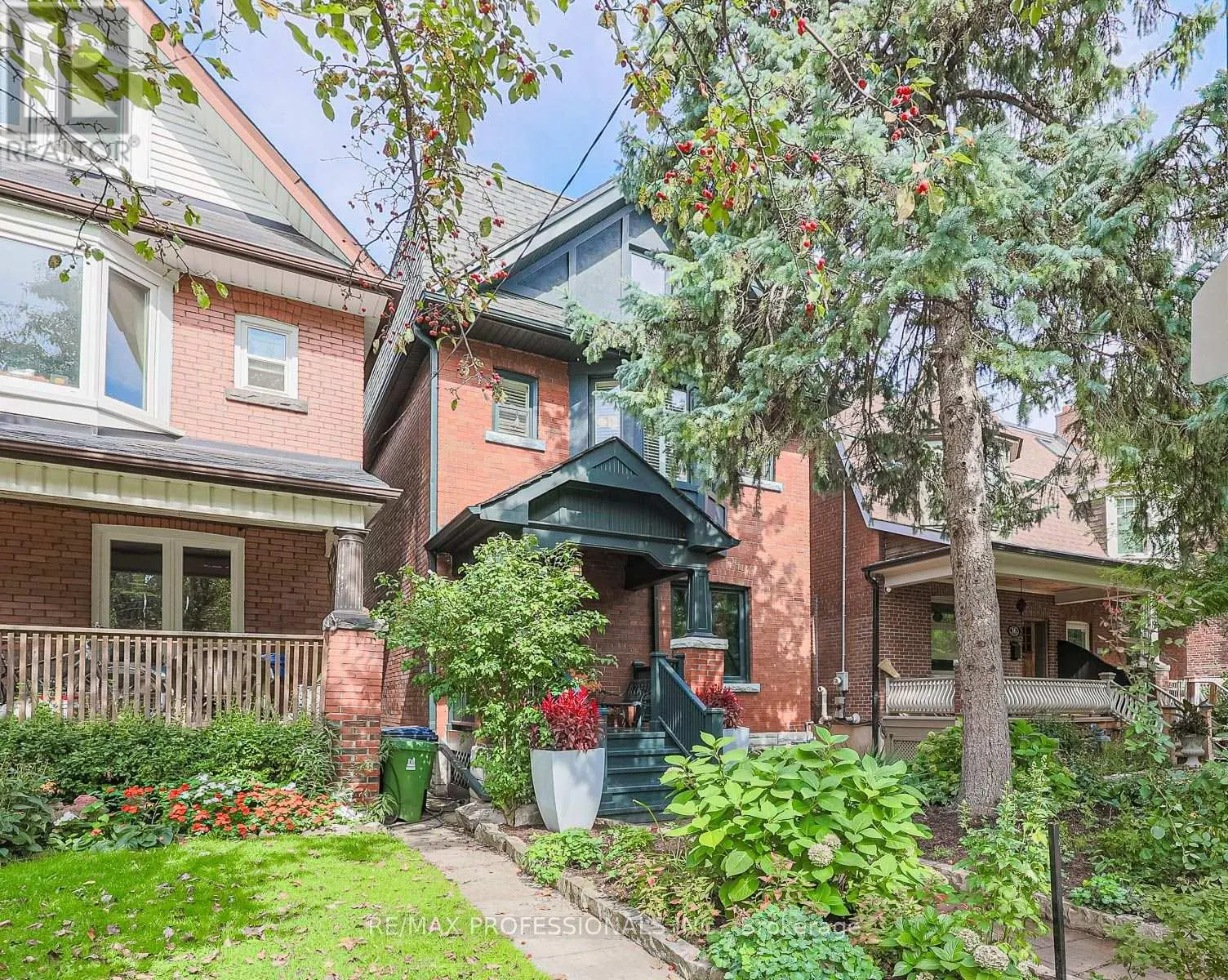18 CONSTANCE STREET