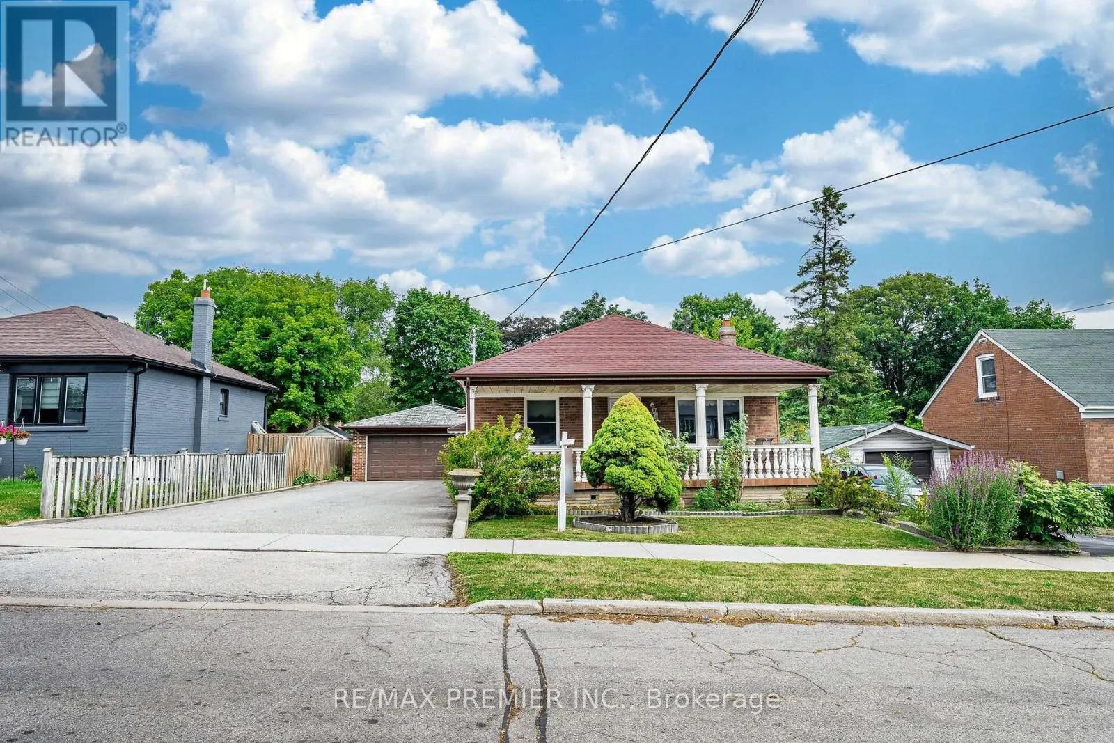 22 MEADOW LANE AVENUE