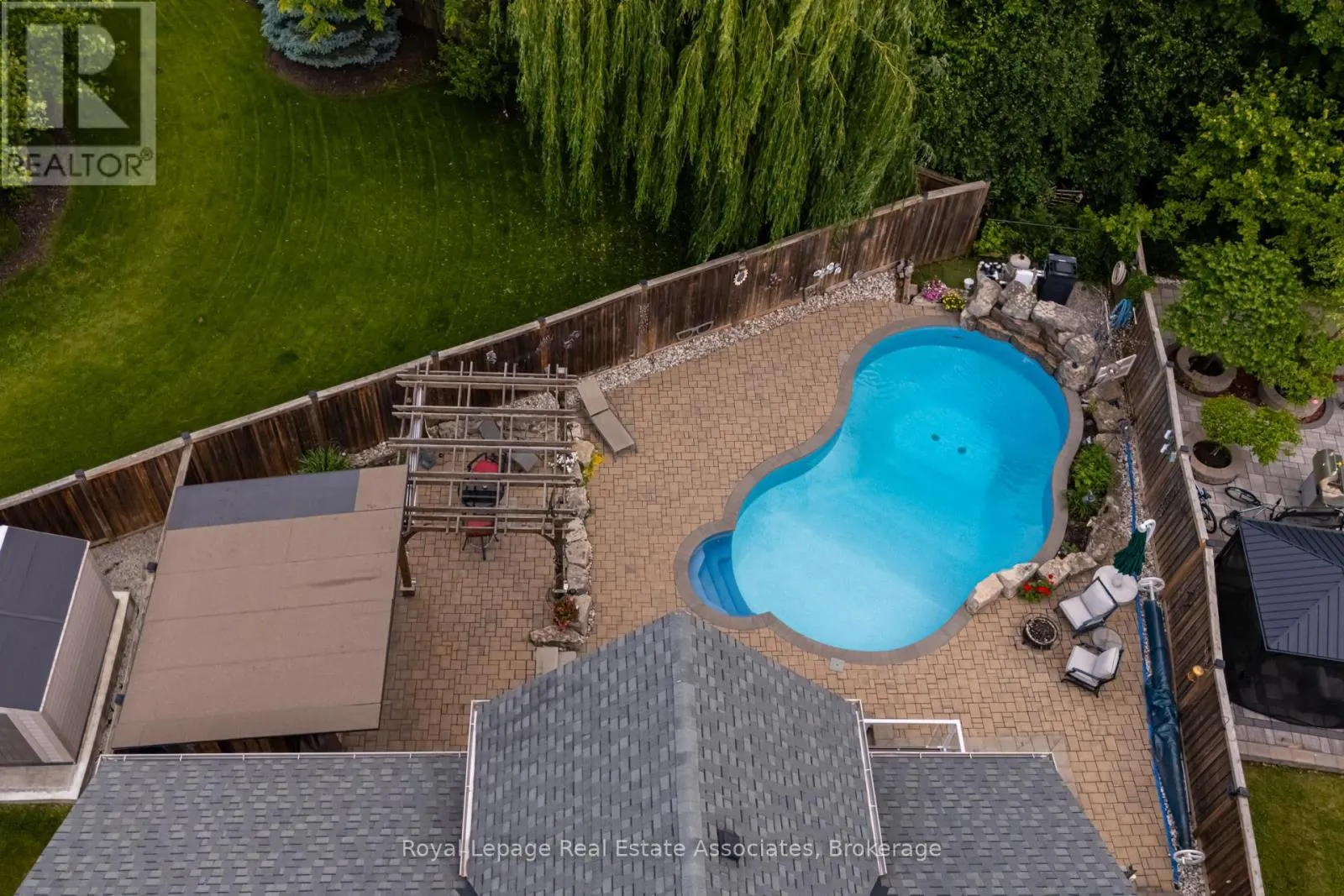 20 CANNINGTON CRESCENT
