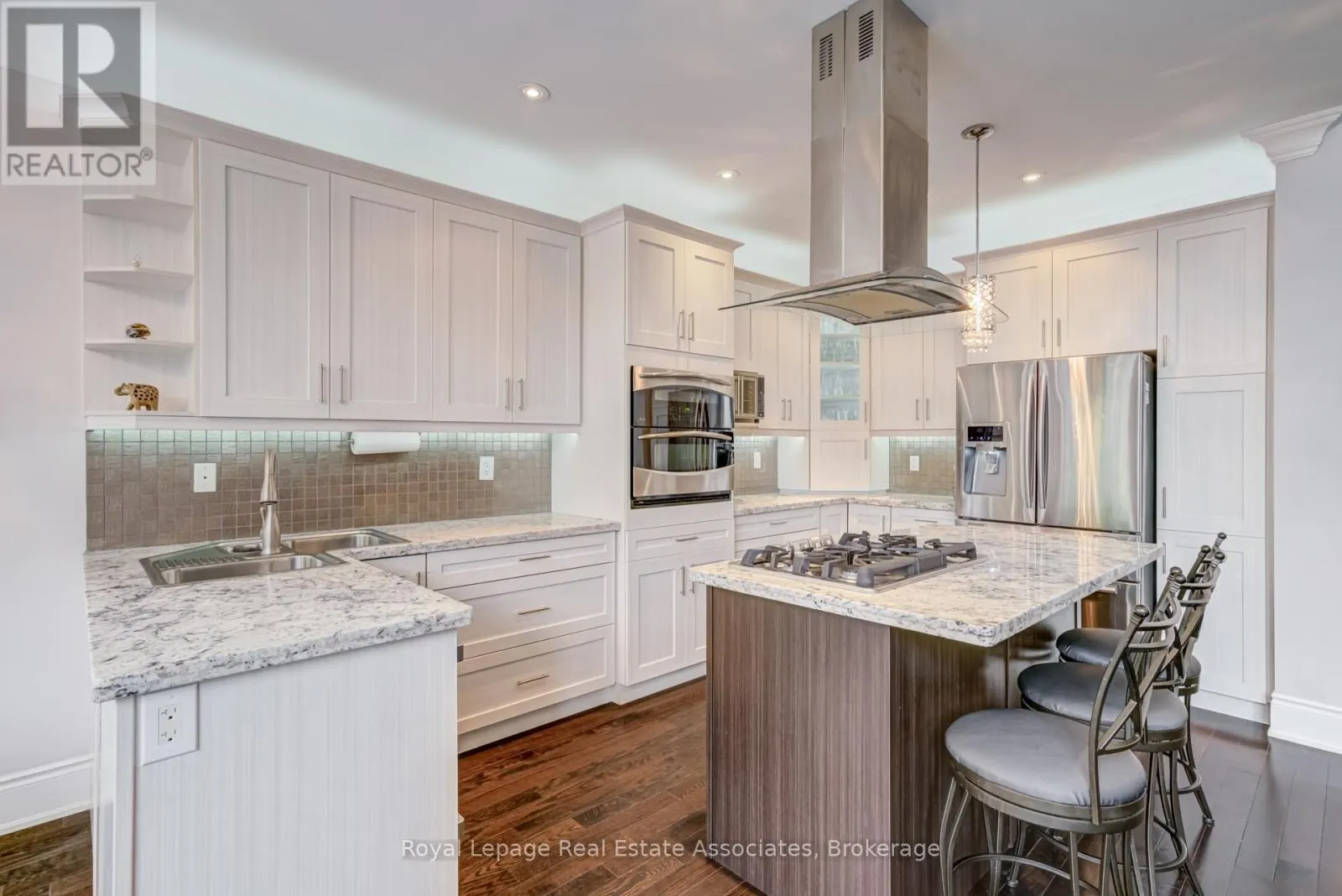 20 CANNINGTON CRESCENT