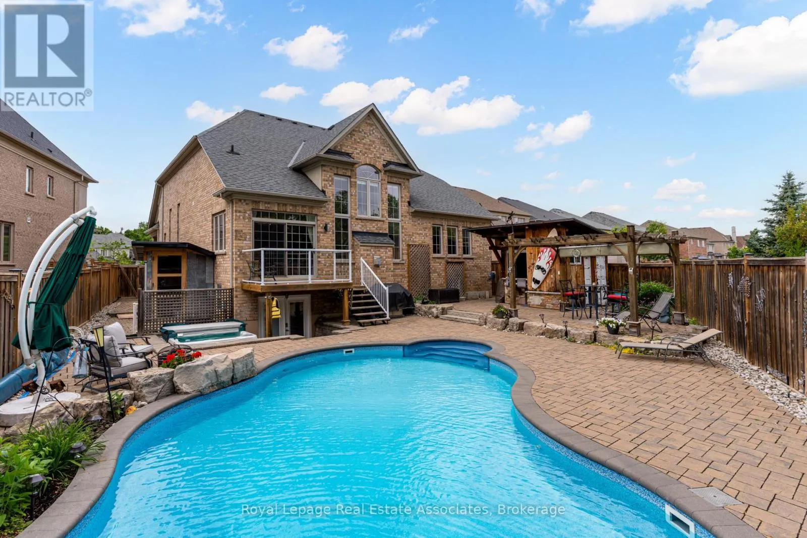 20 CANNINGTON CRESCENT