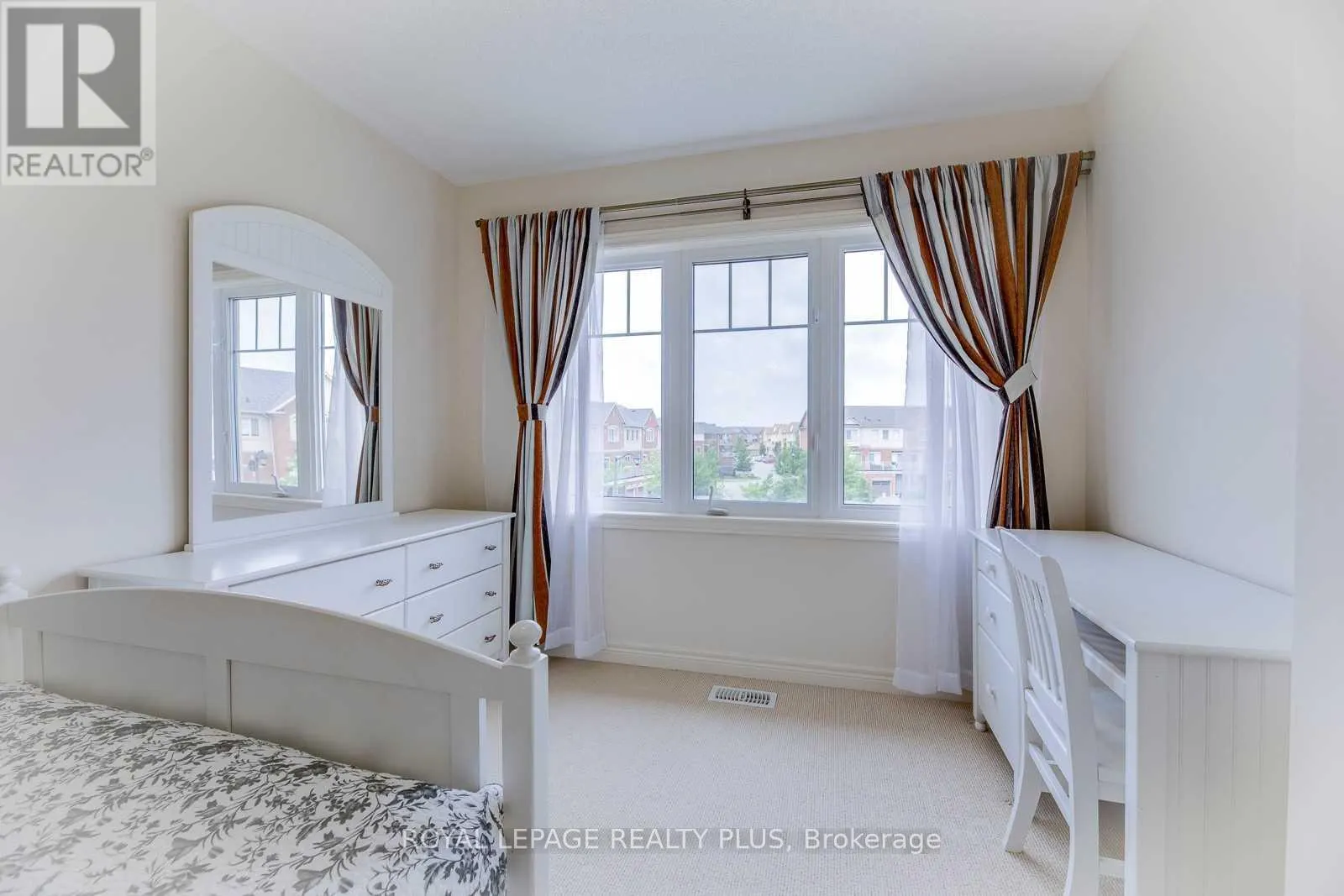 22 - 5710 LONG VALLEY ROAD