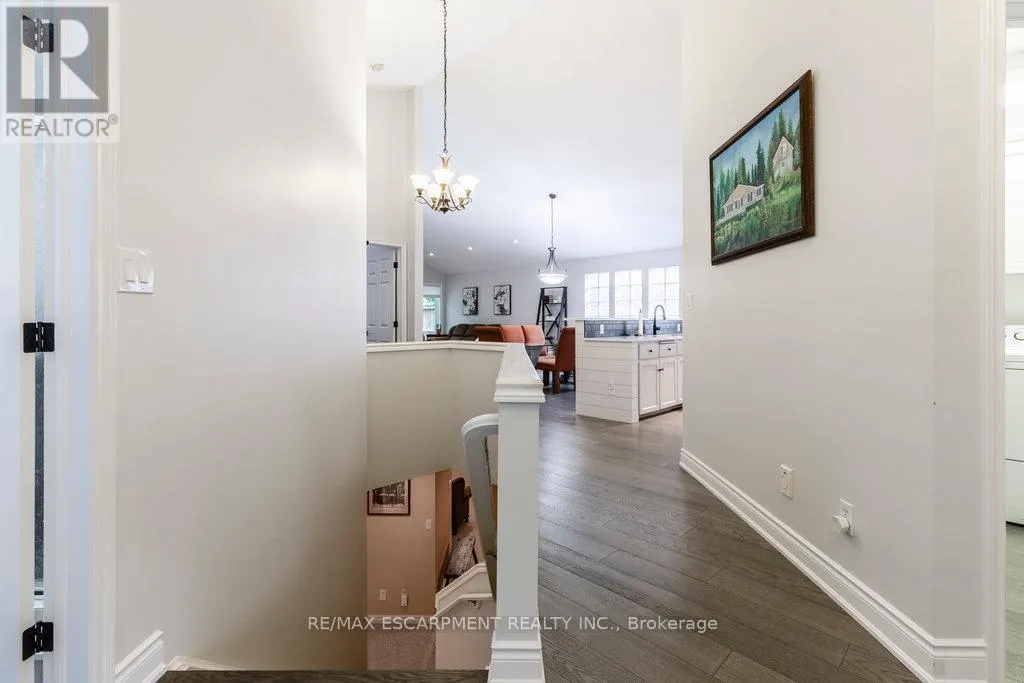 2 - 1095 SKYVIEW DRIVE