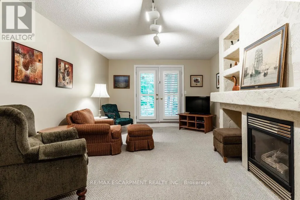 2 - 1095 SKYVIEW DRIVE