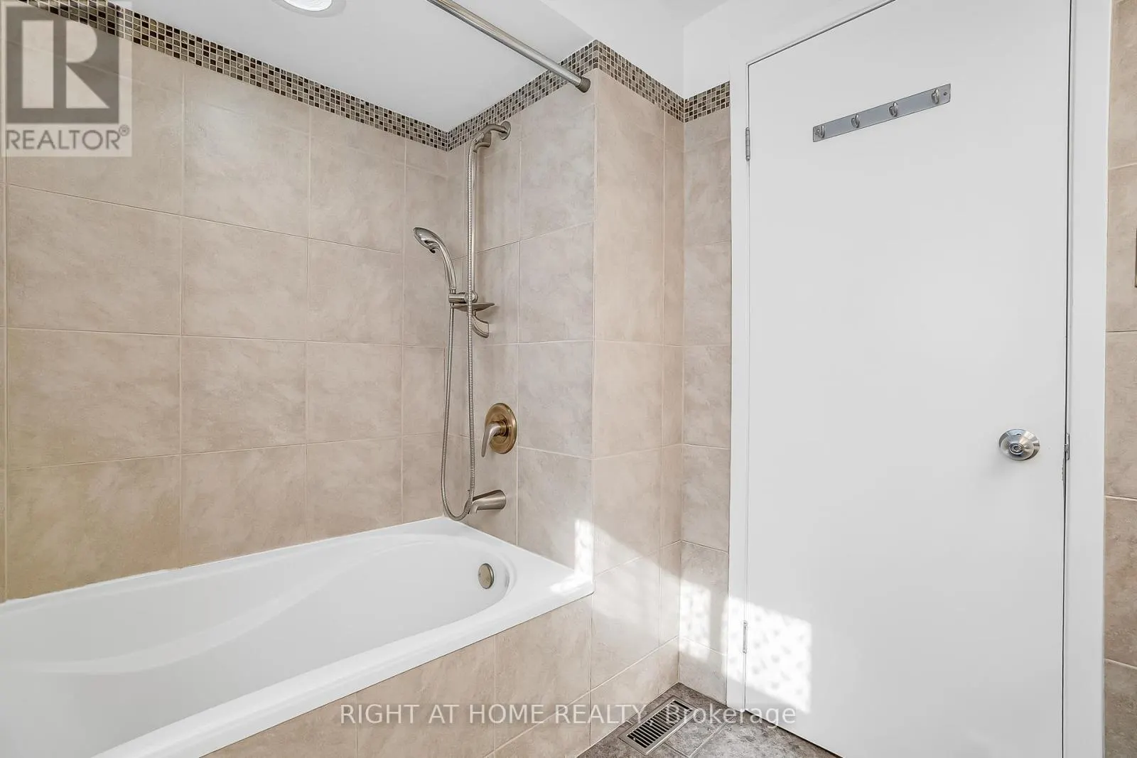 6842 AVILA ROAD