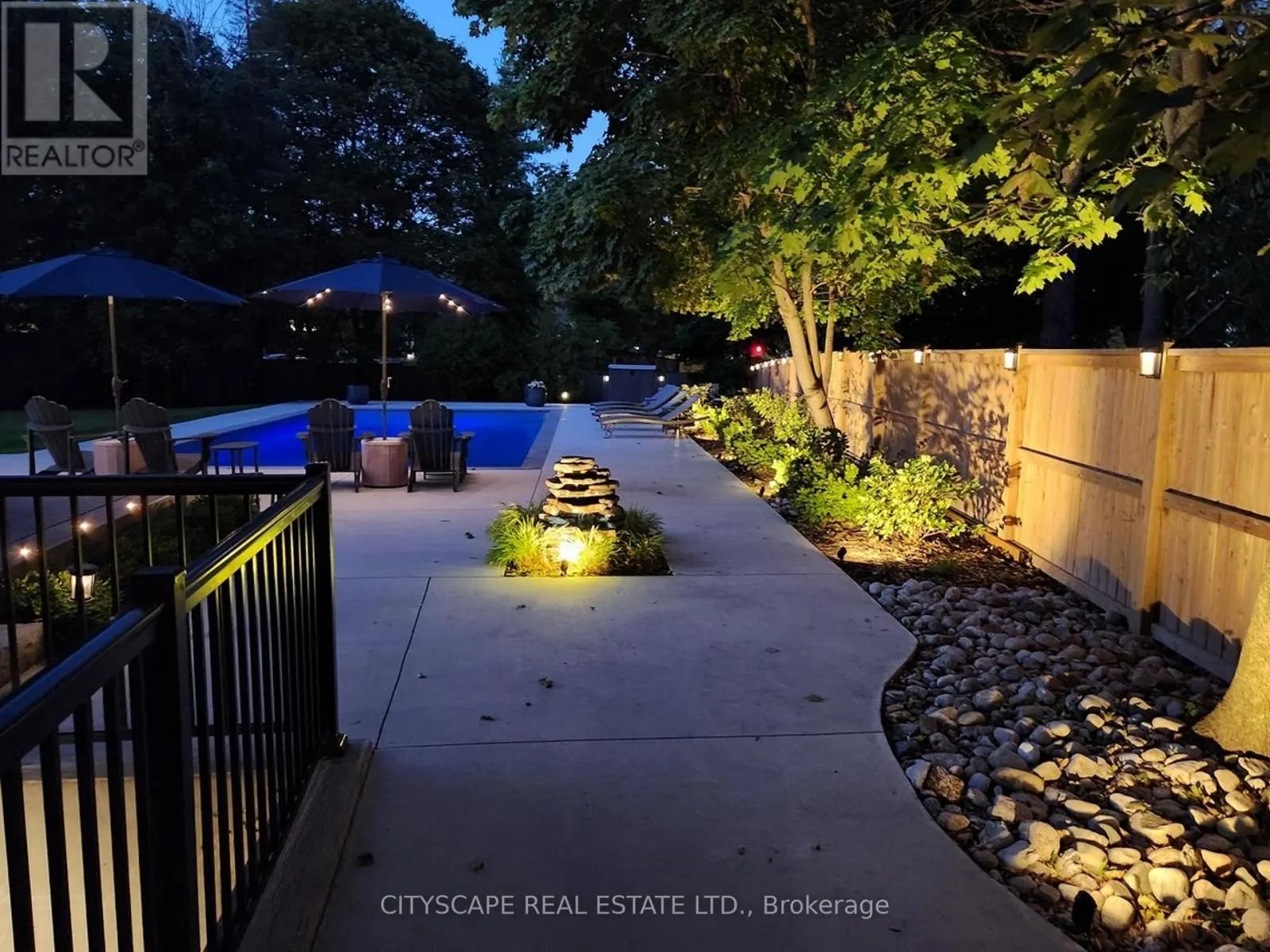 2585 KENNA COURT