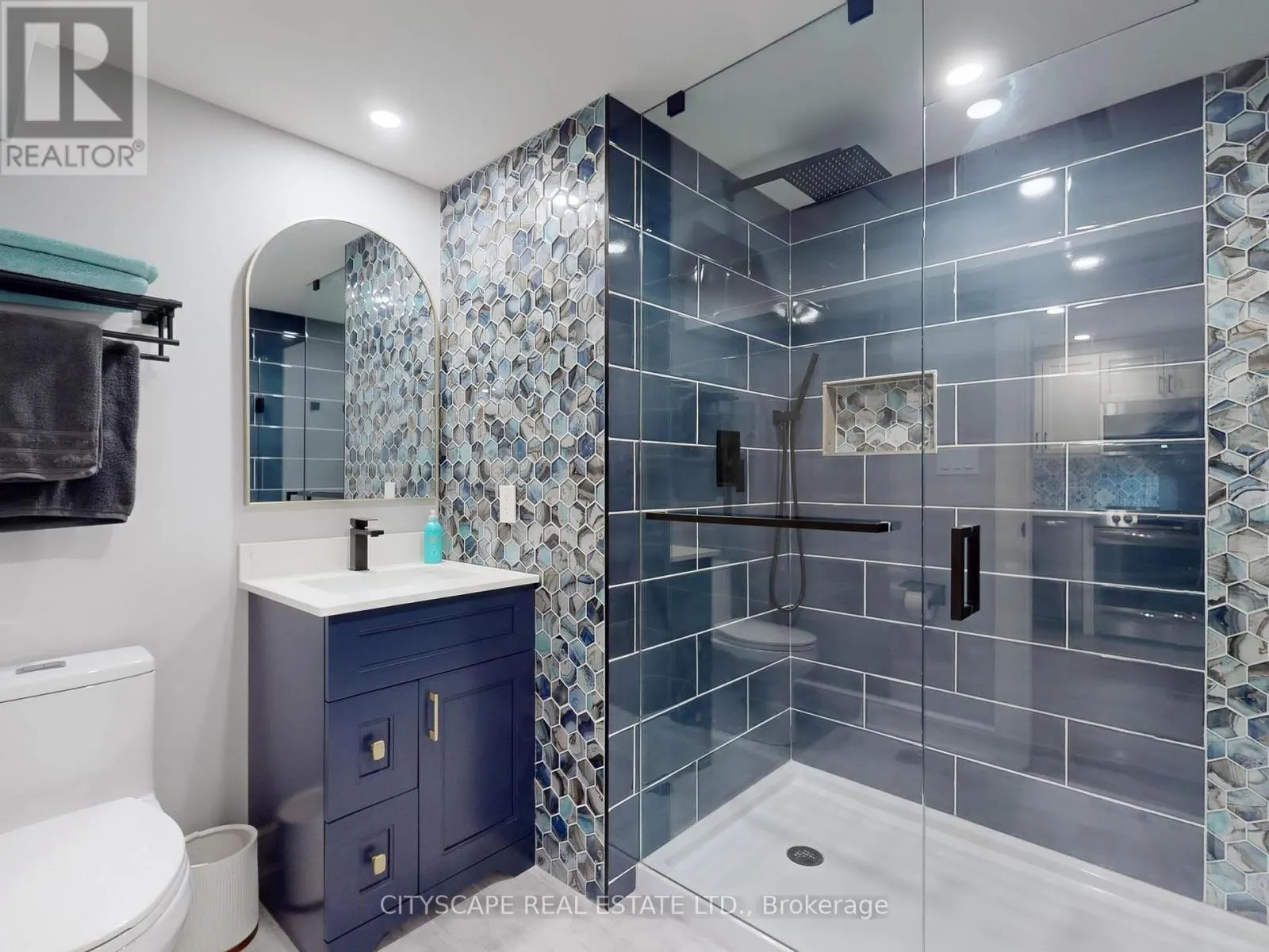 2585 KENNA COURT