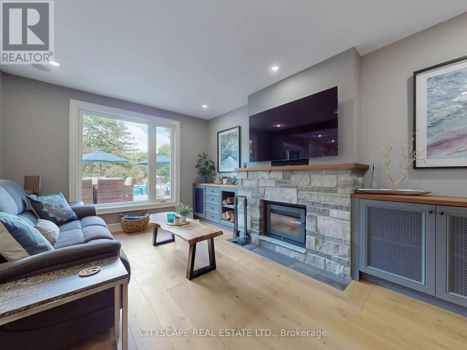 2585 KENNA COURT