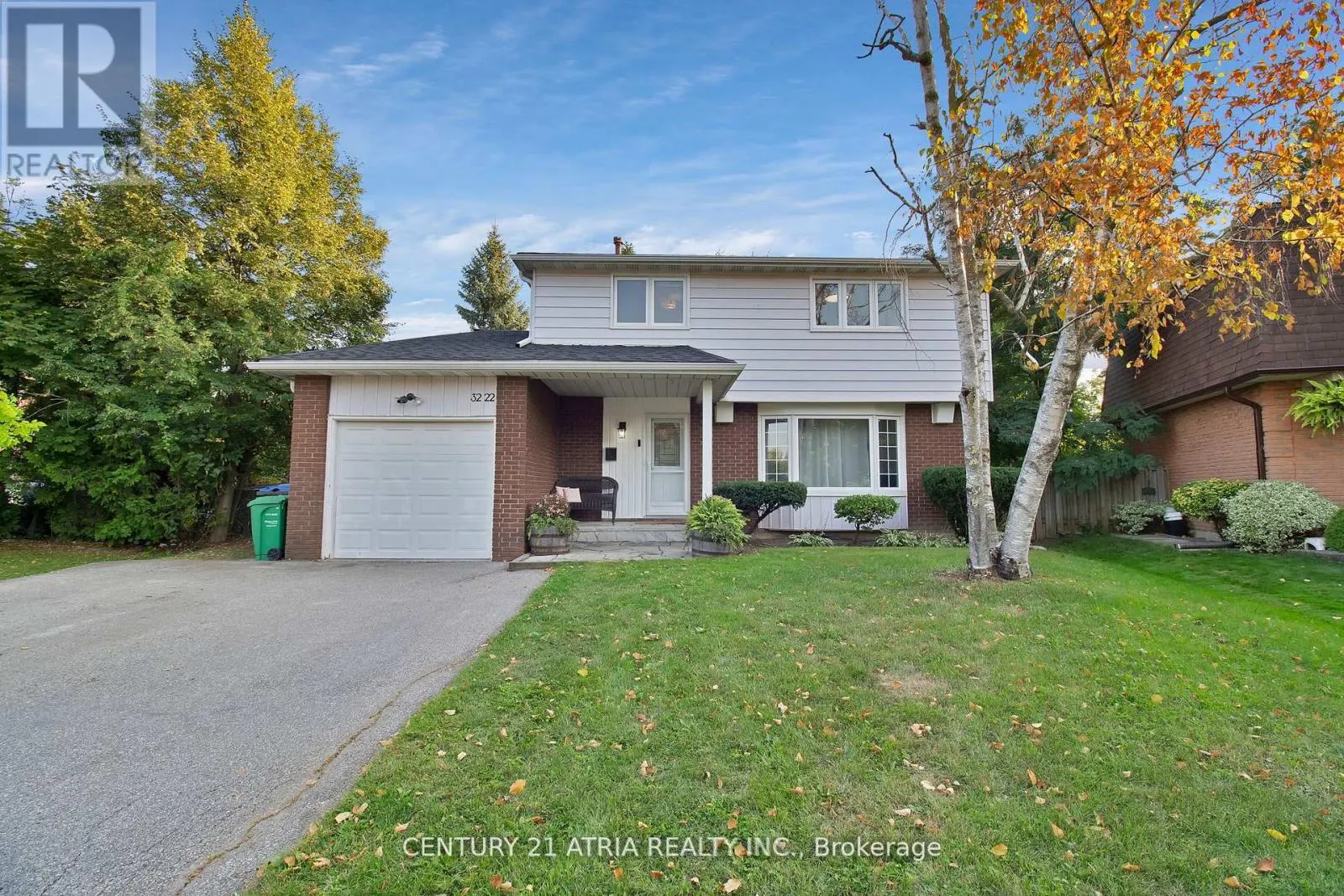 3222 HORNBEAM CRESCENT