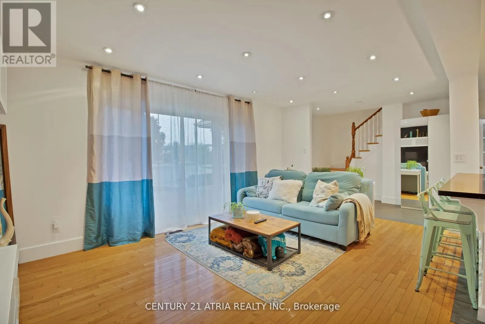 3222 HORNBEAM CRESCENT