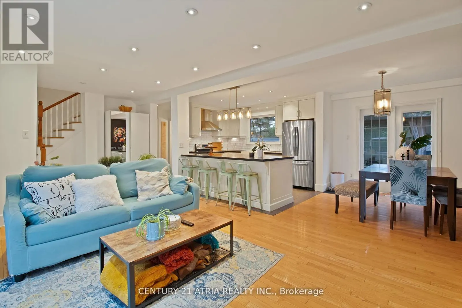 3222 HORNBEAM CRESCENT