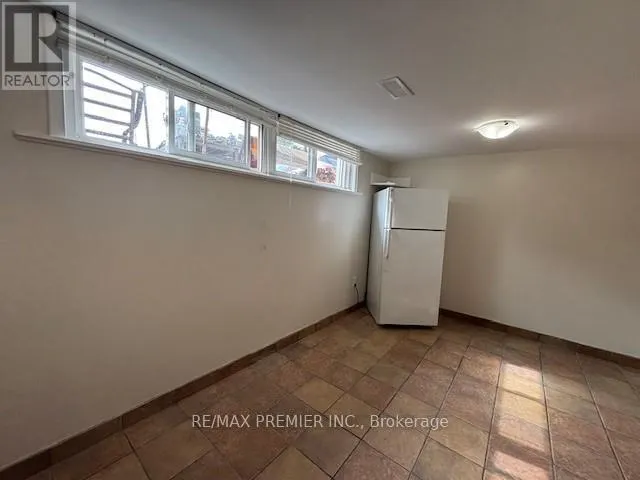 BASEMENT - 92 WESTHUMBER BOULEVARD