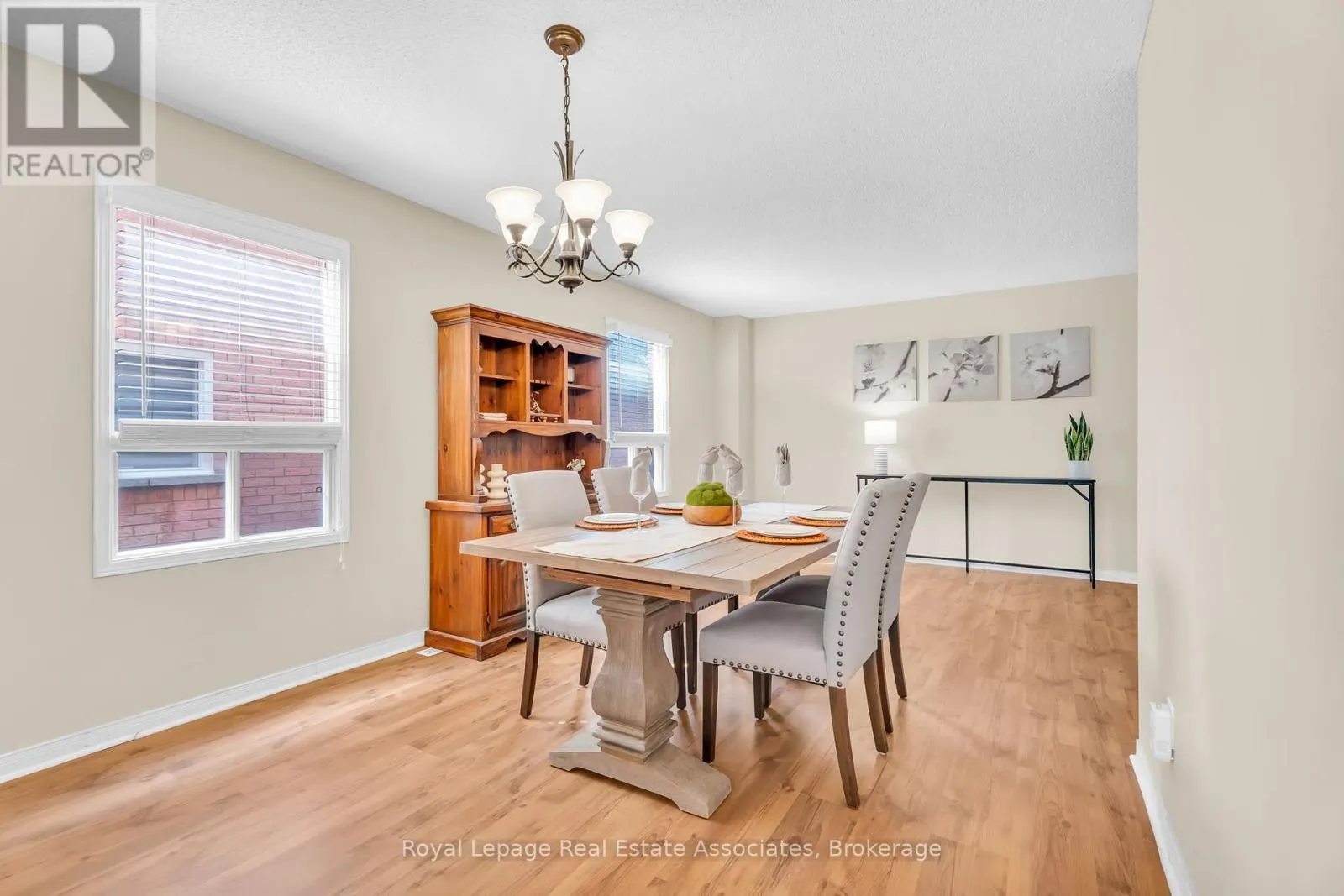 59 CHEVIOT CRESCENT