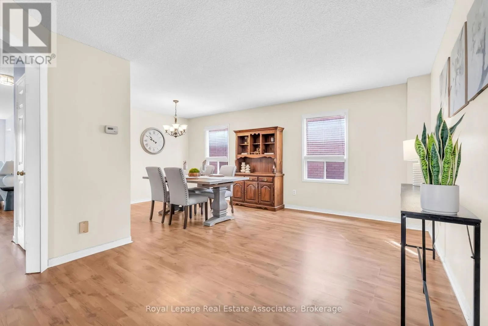 59 CHEVIOT CRESCENT