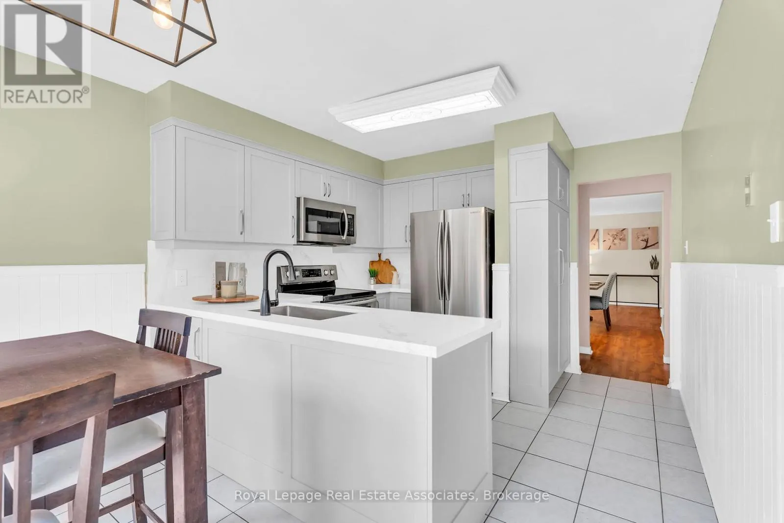 59 CHEVIOT CRESCENT