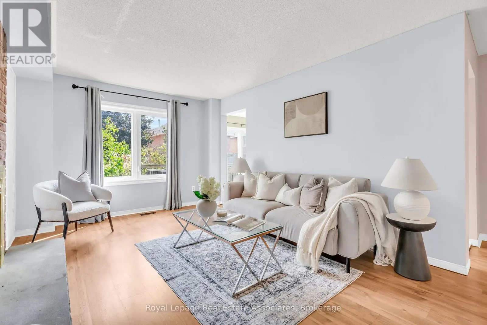 59 CHEVIOT CRESCENT