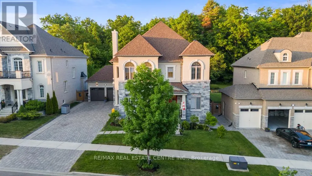 10 CROWN FOREST COURT