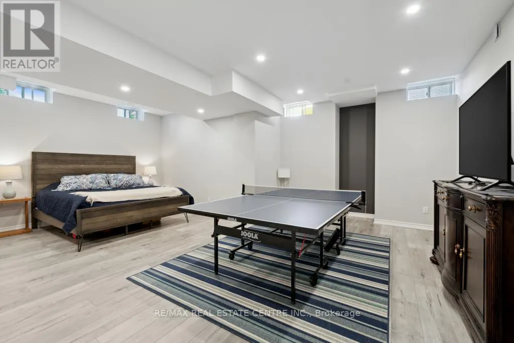 10 CROWN FOREST COURT