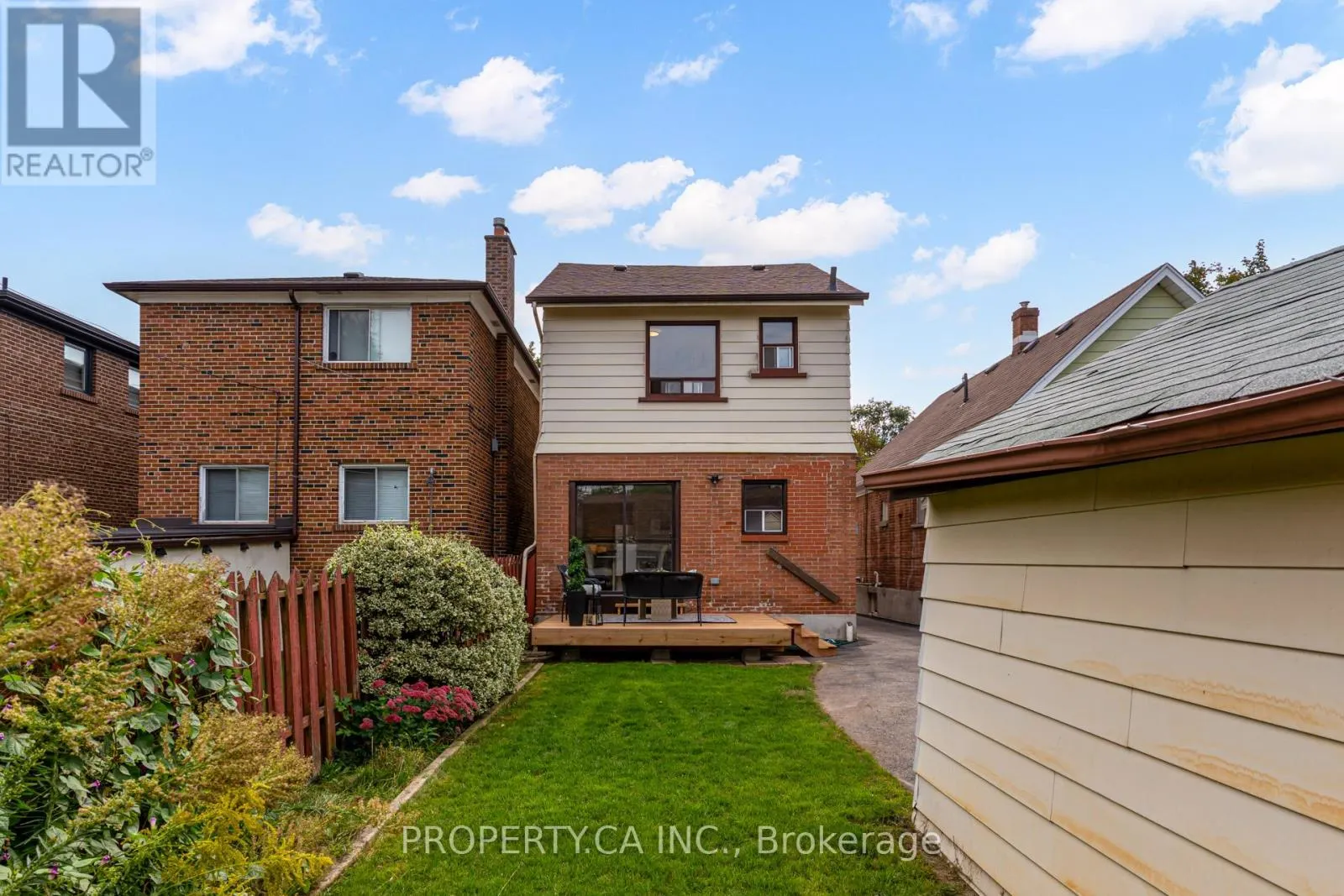 14 WARREN CRESCENT
