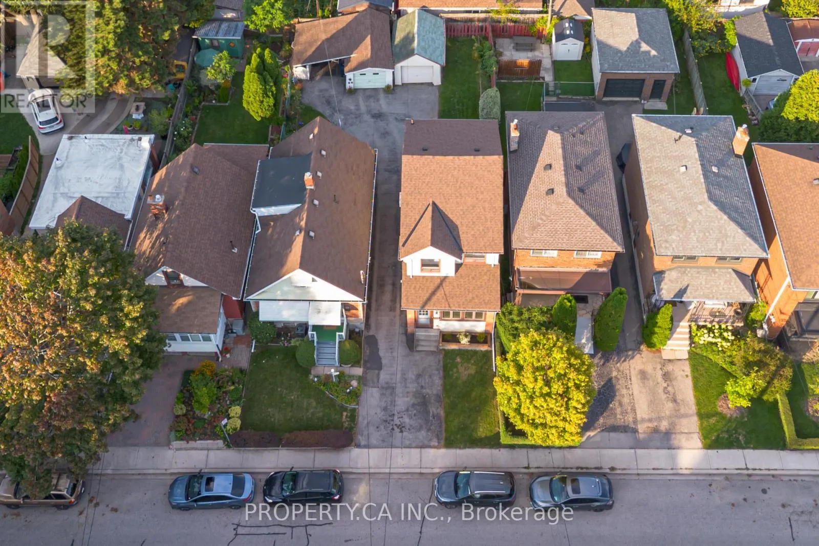 14 WARREN CRESCENT